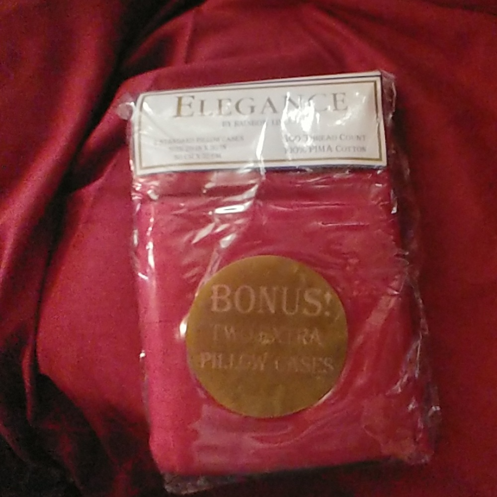 Elegance by Rainbow Linens 2 pillow cases